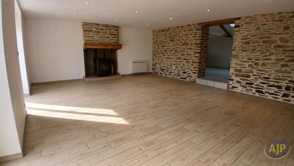 Maison à louer Bain De Bretagne : 5 pièces, 168m² avec 4 chambre(s) à 1 110€ - AJP Immobilier Bain-de-Bretagne