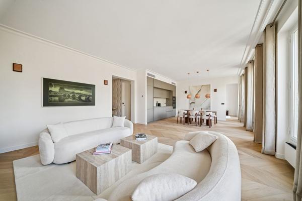 Vente Appartement de luxe Paris 7 3 Pièces 113.62 m²