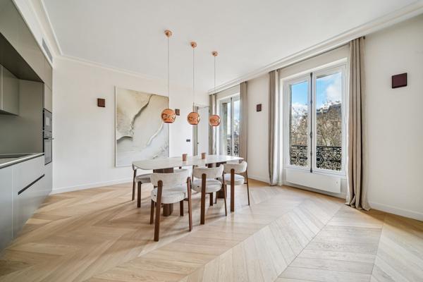 Vente Appartement de luxe Paris 7 3 Pièces 113.62 m²