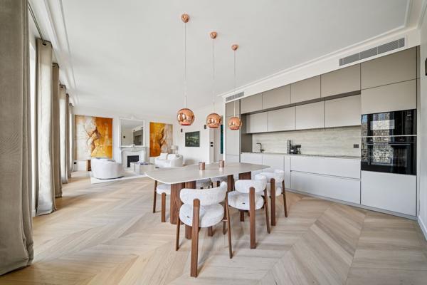 Vente Appartement de luxe Paris 7 3 Pièces 113.62 m²