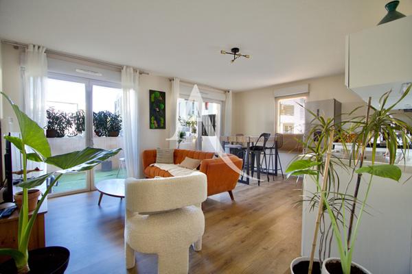 CASTELNAU-LE-LEZ - QUARTIER CLAIRVAL - DANS RÉSIDENCE RÉCENTE - APPARTEMENT T3 RÉNOVÉ AVEC TERRASSE.