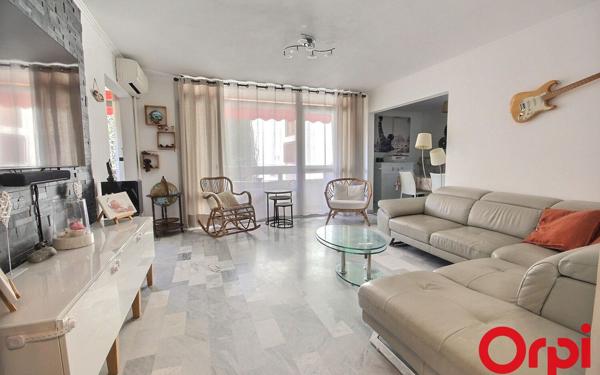 Appartement à vendre    4 pièces • 82,85 m2 Marseille 12