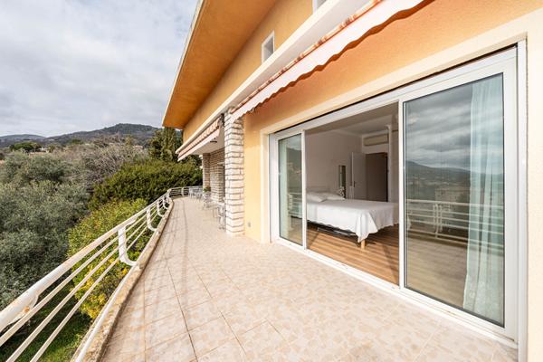 Maison à vendre |  Vence |  7 pièces | 212,8 m²