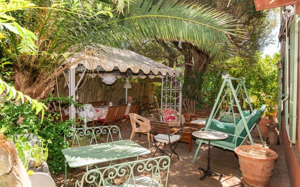 Maison à vendre    5 pièces • 200 m2 La Seyne-sur-Mer