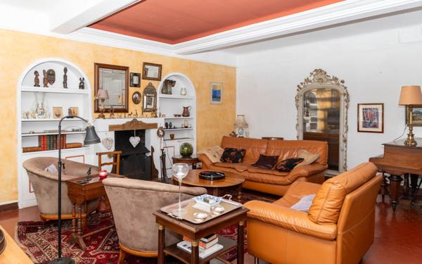 Maison à vendre    5 pièces • 200 m2 La Seyne-sur-Mer