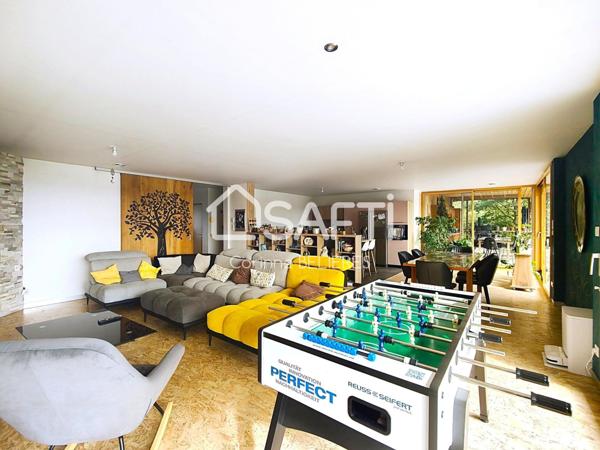 Maison en ossature bois de 214m² avec grand terrain boisé