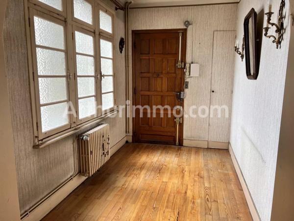 Vente                                                      Appartement
                        
                     6 pièces                      182 m2                     à Annonay