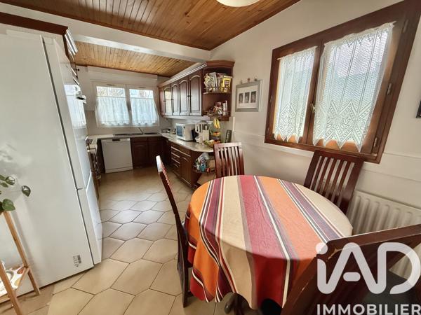 Maison à vendre 5 pièces 115 m² Montigny-le-Bretonneux
