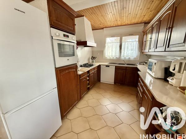 Maison à vendre 5 pièces 115 m² Montigny-le-Bretonneux