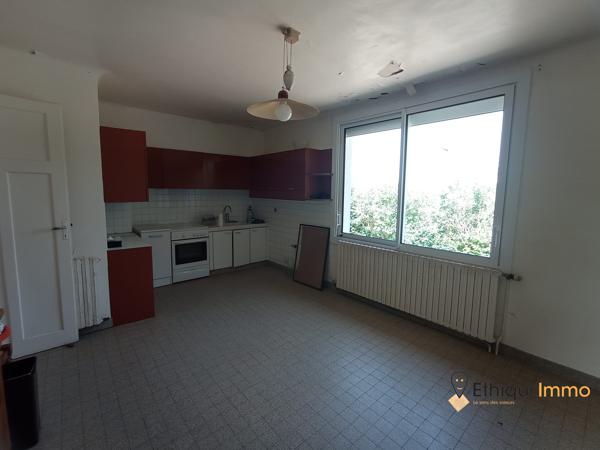 Maison individuelle sur 2892m² de jardin