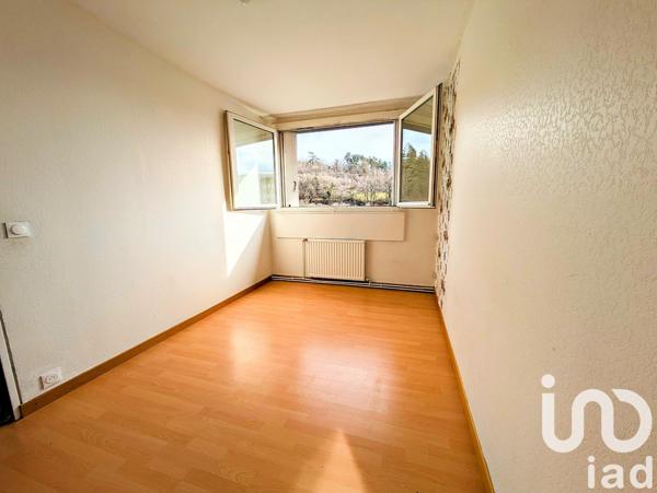 Appartement 4 pièces de 89 m² à Firminy (42700)
