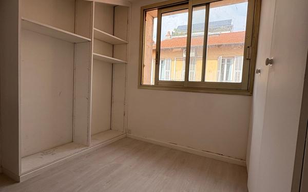 Appartement à louer    3 pièces •  Nice