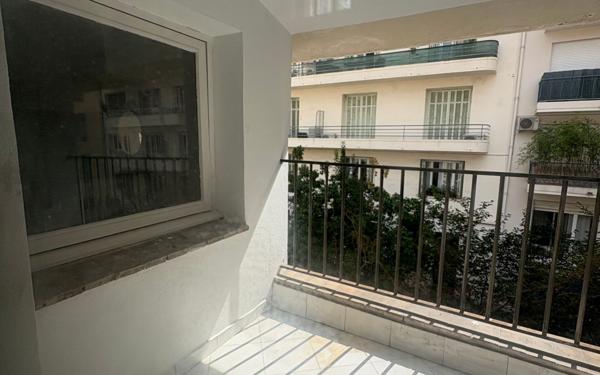 Appartement à louer    3 pièces •  Nice
