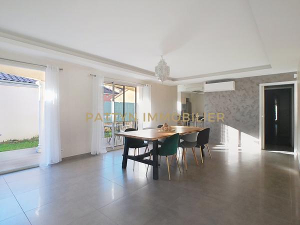 Civrieux (01390) Maison 4 chambres récente de plain-pied avec piscine et garage à Civrieux (01390)