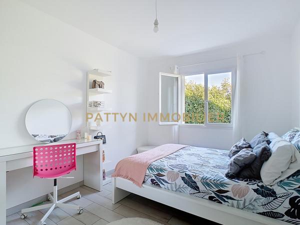 Civrieux (01390) Maison 4 chambres récente de plain-pied avec piscine et garage à Civrieux (01390)