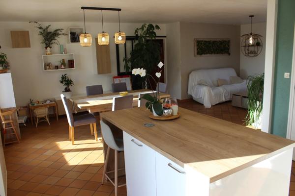 Maison de plain-pied de 95m² non mitoyen à vendre 4 pièces VEZINS (49)