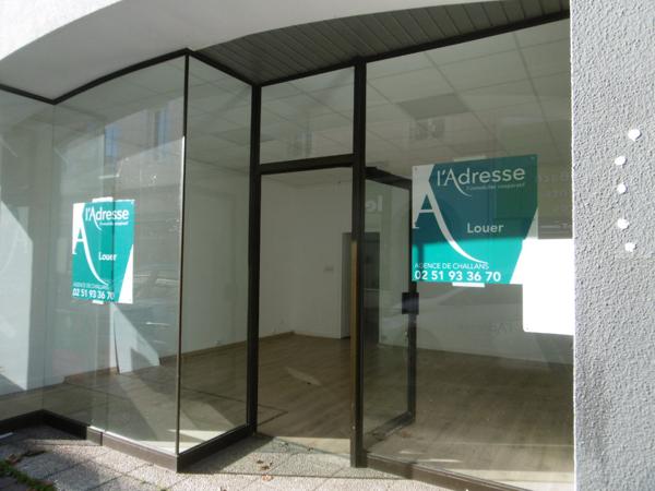 CHALLANS - LOCAL COMMERCIAL