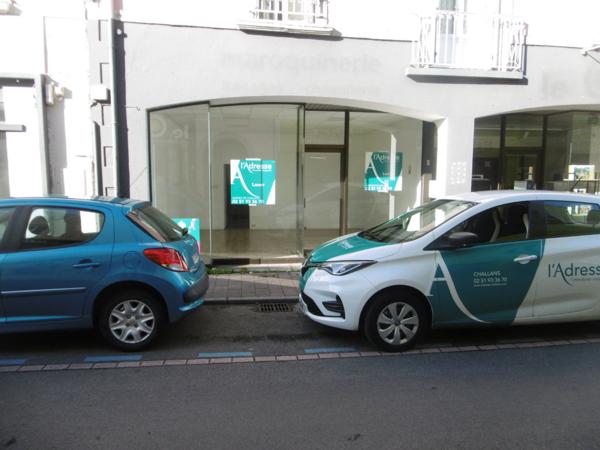 CHALLANS - LOCAL COMMERCIAL