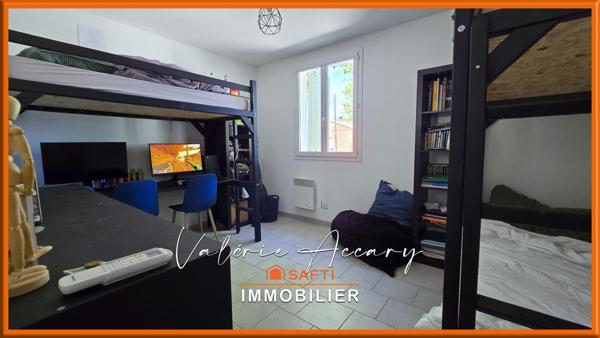 Cuers : Maison de 82 m² sur un terrain de 110 m², 3 chambres, garage...