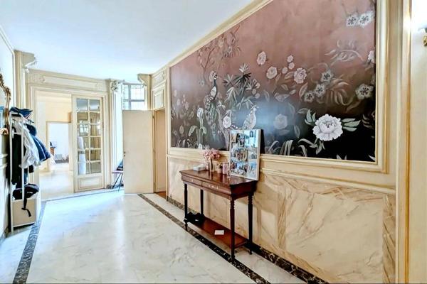 MAGNIFIQUE APPARTEMENT 8 PIECES PROCHE METRO VILLIERS ET PARC MONCEAU