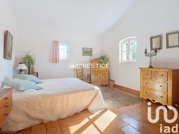 Maison 11 pièces de 188 m² à Trets (13530)