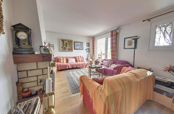 Maison Champigny Sur Marne 10 pièce(s) 215 m2