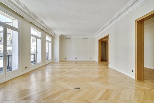 Vente Appartement de luxe Paris 7 8 Pièces 328 m²
