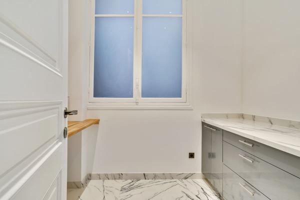 Vente Appartement de luxe Paris 7 8 Pièces 328 m²