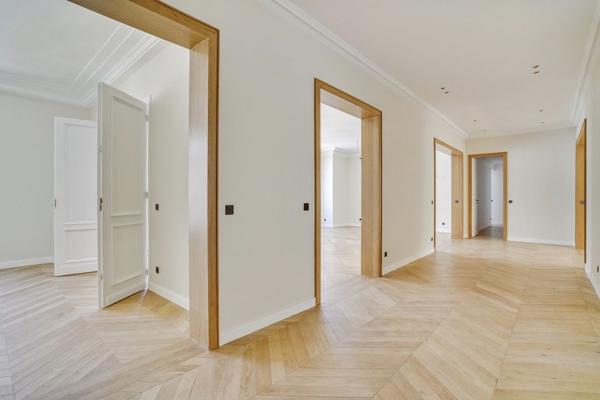 Vente Appartement de luxe Paris 7 8 Pièces 328 m²