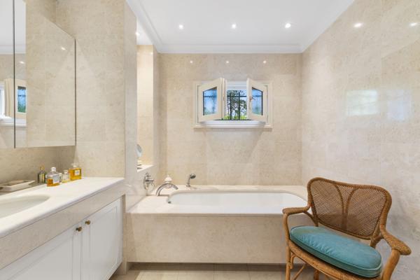 Vente Maison provençale de luxe Menton 7 Pièces 300 m²
