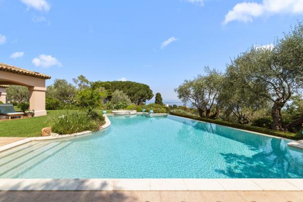 Vente Maison provençale de luxe Menton 7 Pièces 300 m²
