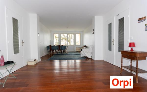 Appartement à vendre    4 pièces • 80 m2 Le Raincy