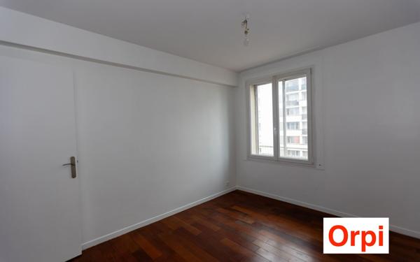 Appartement à vendre    4 pièces • 80 m2 Le Raincy