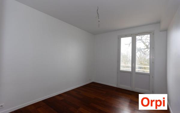 Appartement à vendre    4 pièces • 80 m2 Le Raincy