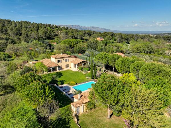 Vente Maison de luxe Aix-en-Provence 8 Pièces 290 m²