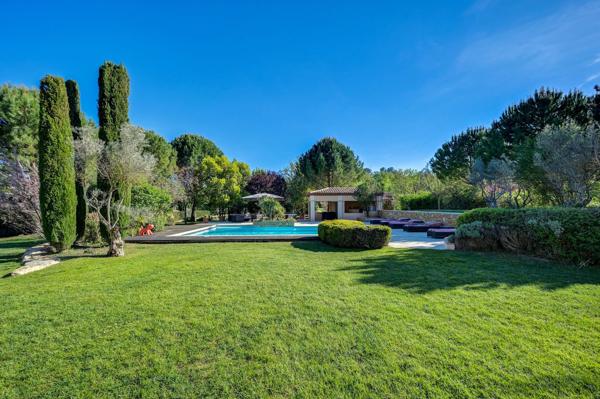 Vente Maison de luxe Aix-en-Provence 8 Pièces 290 m²