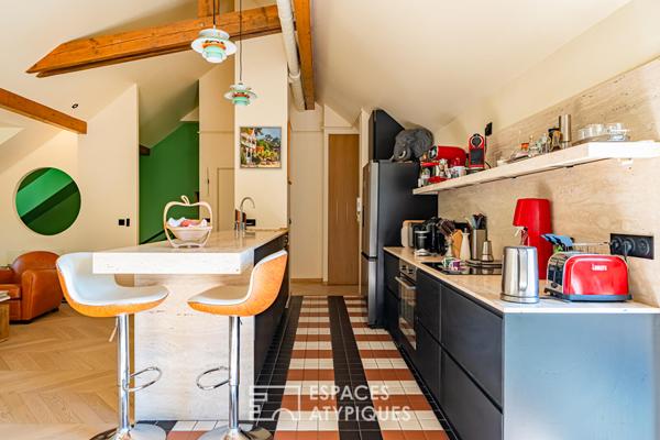 Lumineux duplex avec terrasse, dans sa demeure historique réhabilitée
