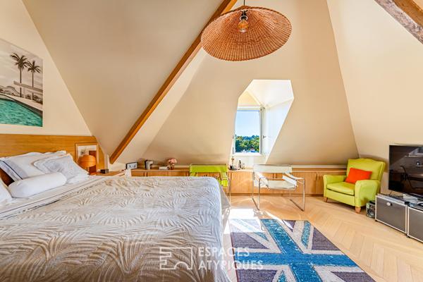 Lumineux duplex avec terrasse, dans sa demeure historique réhabilitée