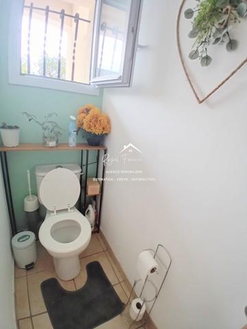 Vue sur la campagne, (zone non constructible), dans un hameau