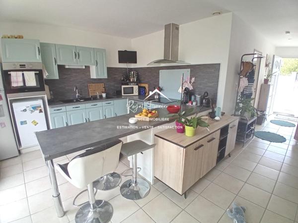 Vue sur la campagne, (zone non constructible), dans un hameau