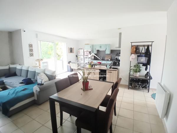 Vue sur la campagne, (zone non constructible), dans un hameau