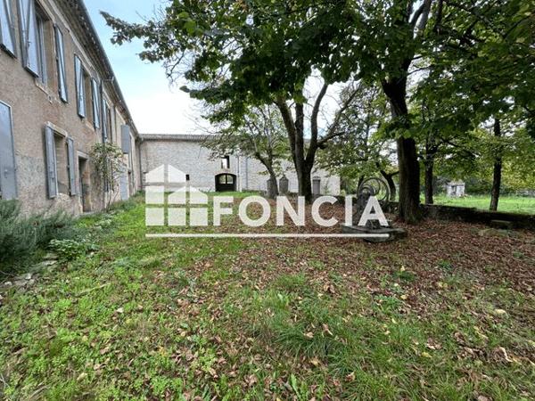 Location Maison 8 pièces 290.4 m² - Sieurac 81120