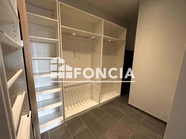 Location Maison 8 pièces 290.4 m² - Sieurac 81120