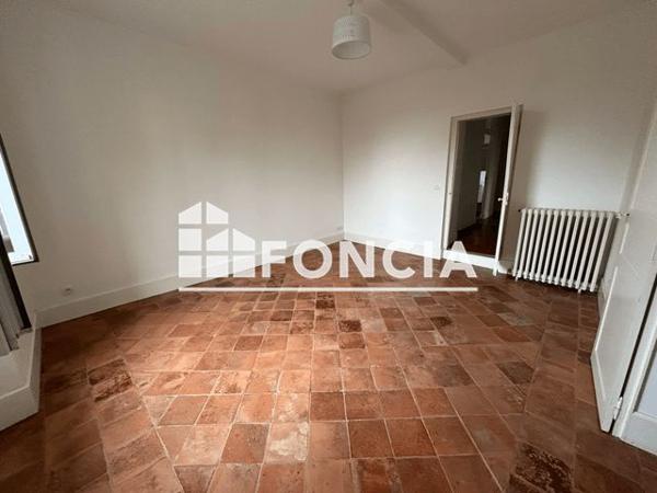 Location Maison 8 pièces 290.4 m² - Sieurac 81120