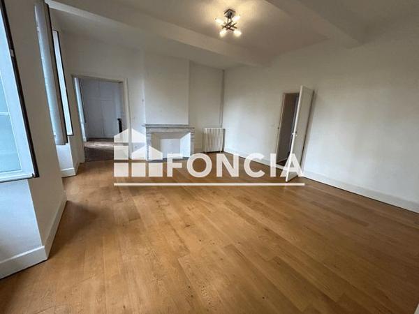 Location Maison 8 pièces 290.4 m² - Sieurac 81120