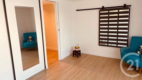 Appartement F6 à vendre  6 pièces - 120,32 m2 COUILLY PONT AUX DAMES - 77