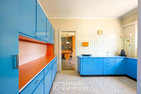 Maison d’architecte esprit Mid-Century à rénover et son jardin arboré