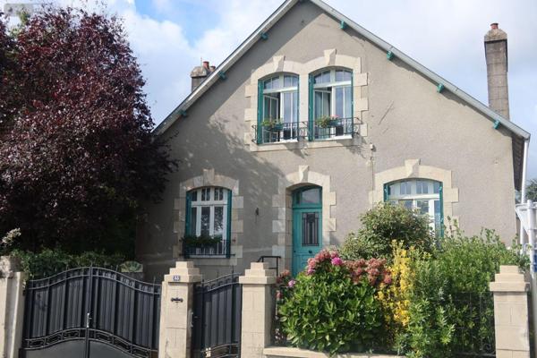 Maison à vendre à Landivisiau dans le Finistère (29400), ref : 4102