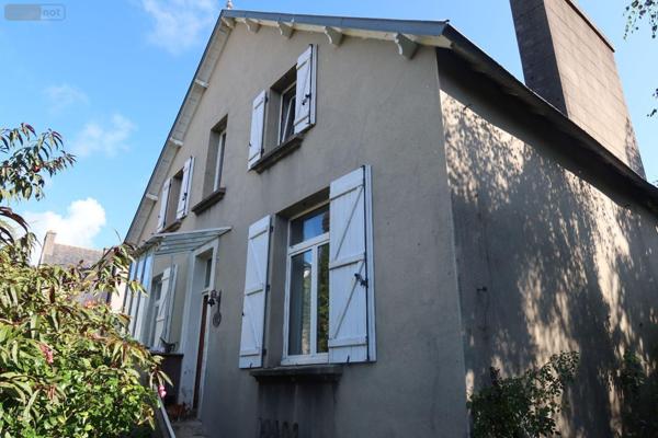 Maison à vendre à Landivisiau dans le Finistère (29400), ref : 4102
