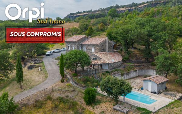 Maison à vendre    5 pièces •  Saint-Jean-le-Centenier